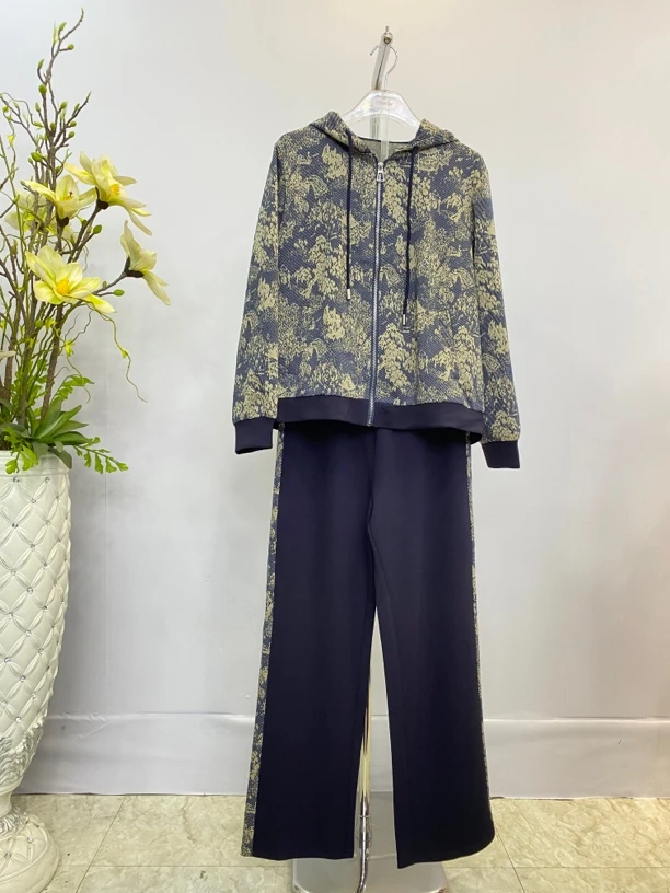 欧美姿2024秋装韩版连帽卫衣宽松上衣百搭显瘦直筒裤套装