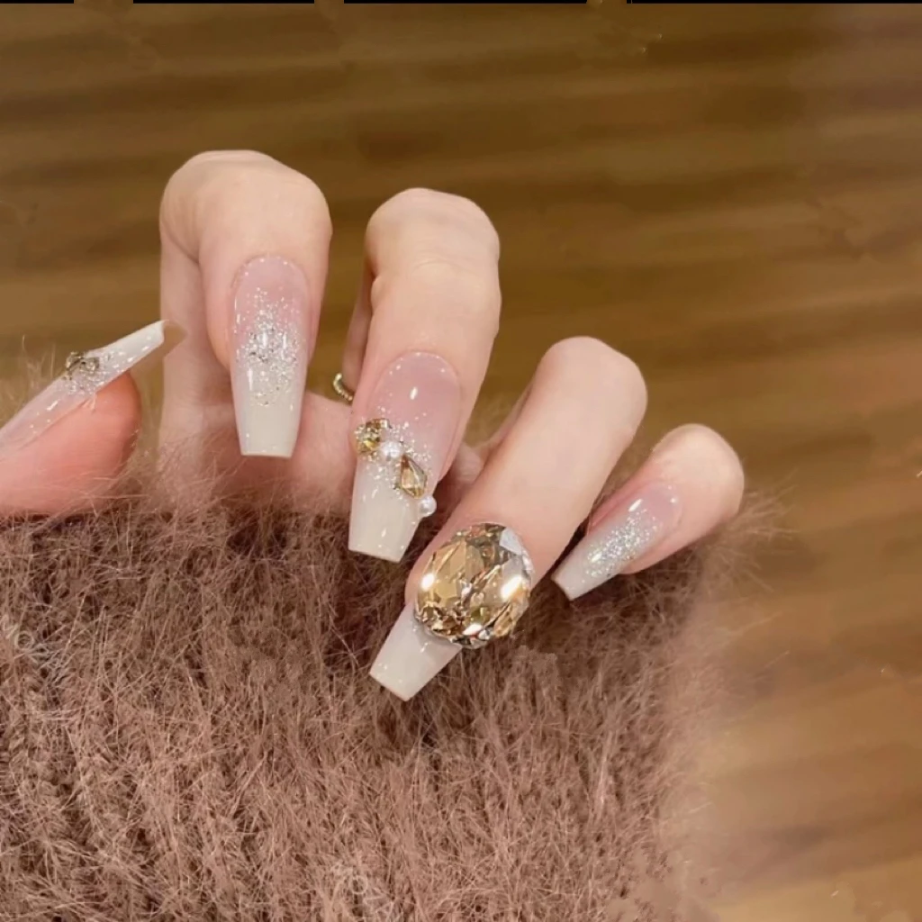 纯手工美甲穿戴甲奶白香槟渐变美甲贴片显白假指甲光疗甲可拆卸