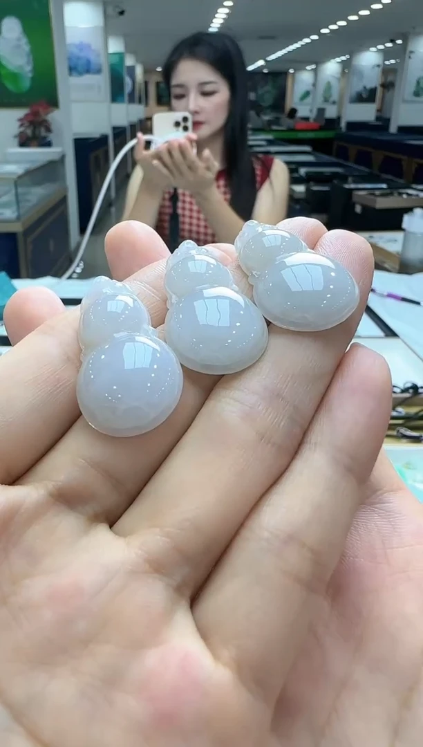 【闪购商品】翡翠颈饰未镶嵌多样性发其一