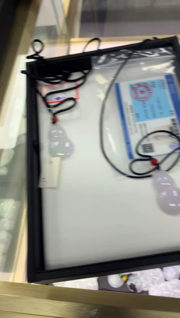 【闪购商品】翡翠颈饰未镶嵌葫芦