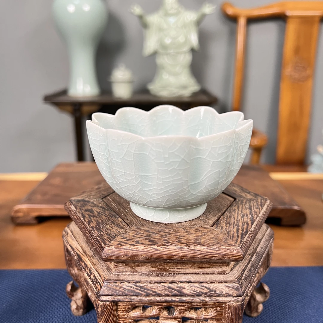 『卵青釉莲花碗』原矿汝瓷支钉烧口径8.8cm薄胎精工100cc主人杯茶杯