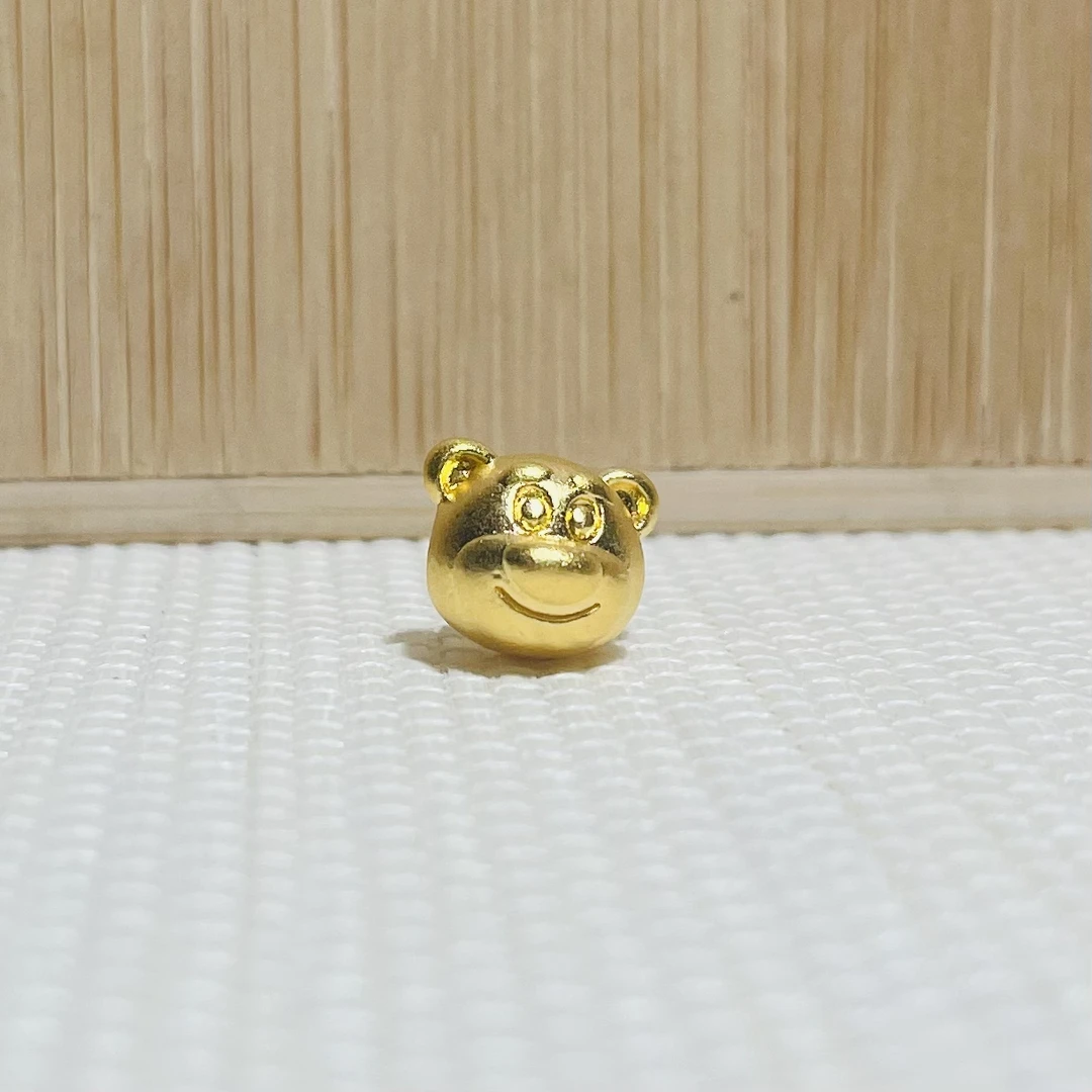 足金草莓熊挂件时尚百搭配件