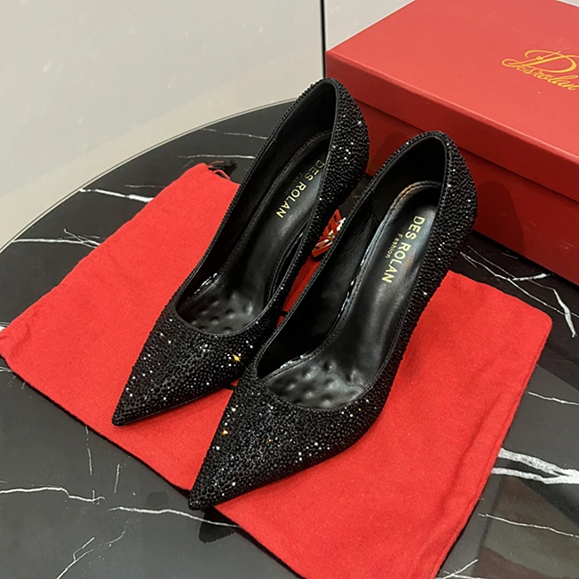 【LVTE心选】2025秋季新款水钻尖头高跟鞋女满钻单鞋灰姑娘水晶鞋