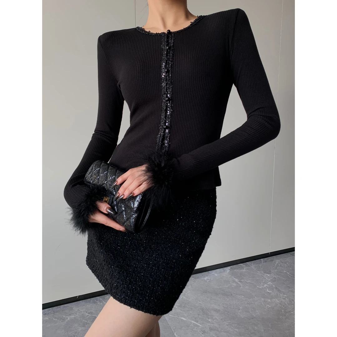 JINQ 黑色轻奢时尚收腰长袖上衣设计感紧身气质打底衫 JINQC0107