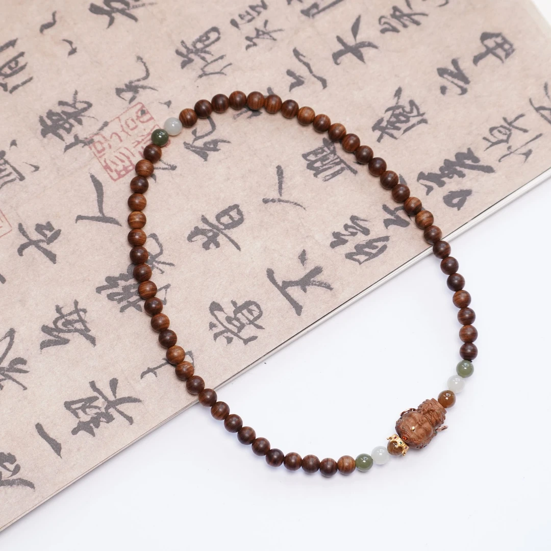 老山檀横纹度母和田玉多圈手串ZC10A2939