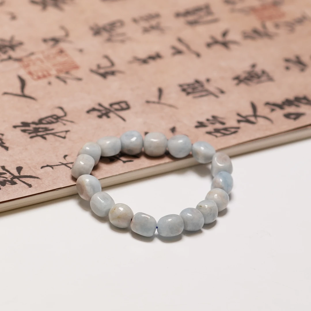 ZC10A101001海蓝宝随形手串（多样性发货）