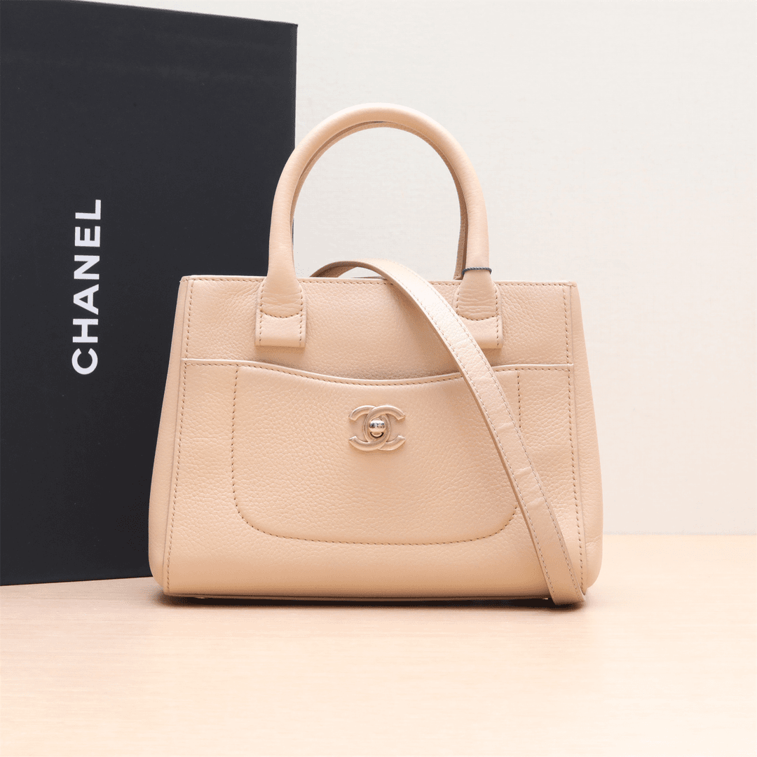 95新 Chanel/香奈儿 活动双双 手提单肩 托特包 奶茶色23开