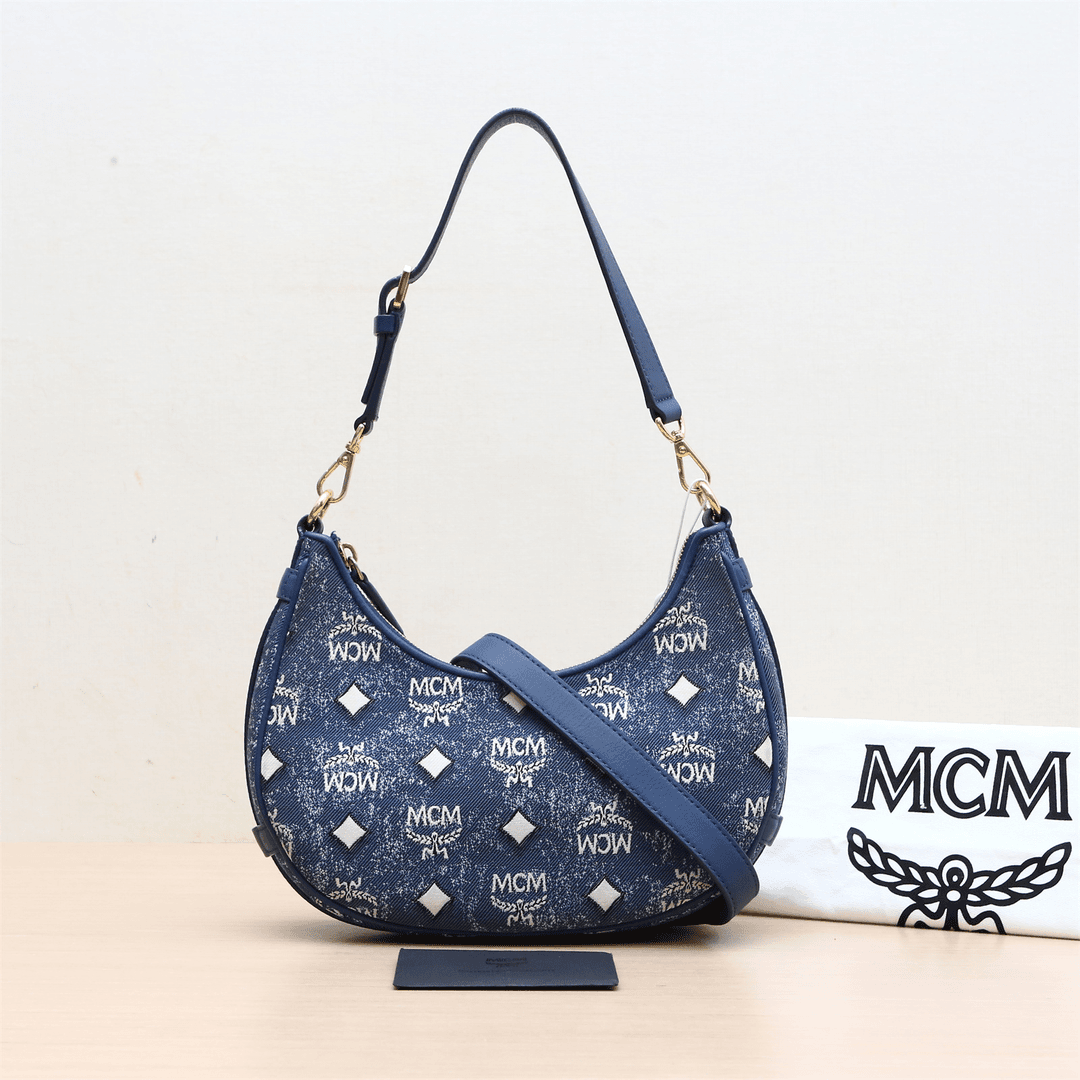 95新 MCM 黑黑精选 P224298153牛仔单肩包 牛仔蓝 帆布