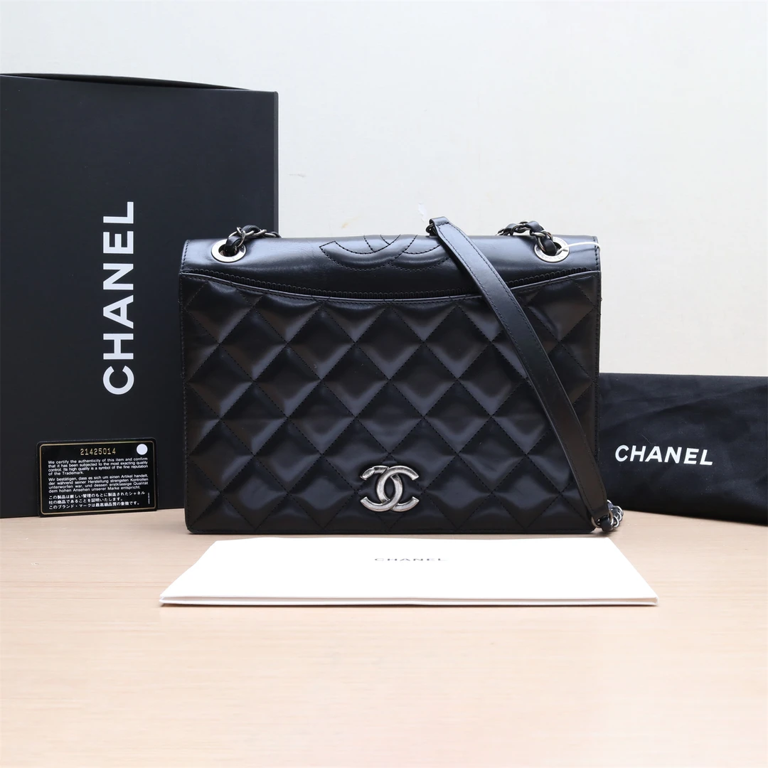 95新 Chanel/香奈儿 新粉小花姑姑P224300103 WOC系列 翻盖单肩包