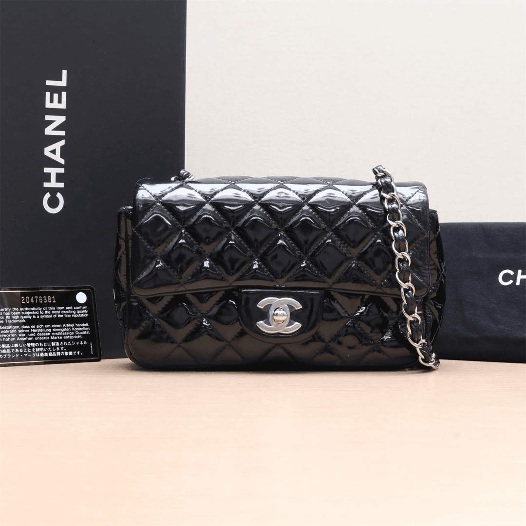 95新 Chanel/香奈儿 小花双双 P224828212 大Mini 黑色 漆皮 20开
