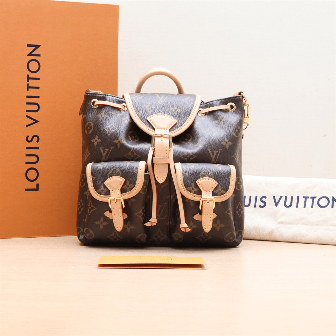 95新 LouisVuitton/路易威登  930002Excursion 双肩包 芯片