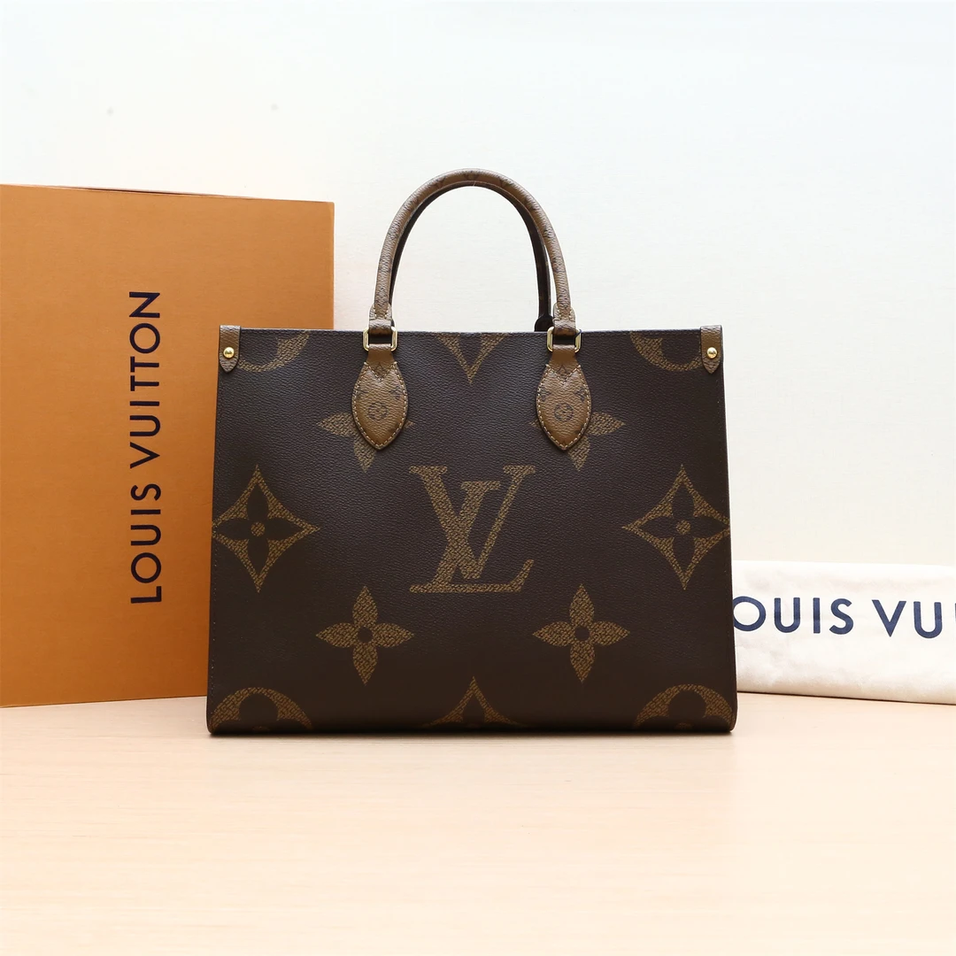99新 LouisVuitton/路易威登 小花姑姑P234142816Onthego 中号包