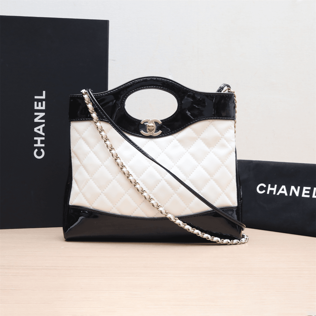 95新 Chanel/香奈儿 活动新粉  P22451896231单肩包 漆皮 芯片