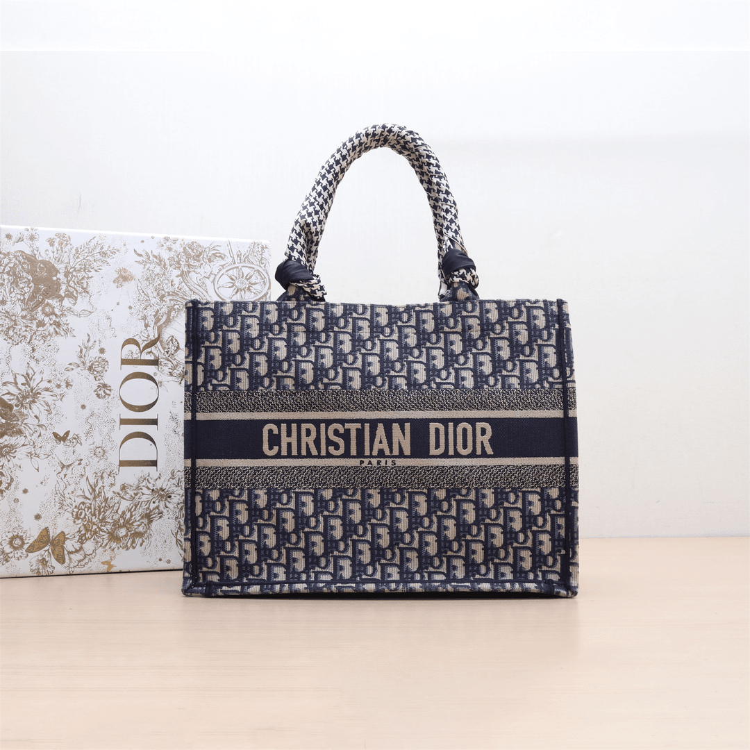 95新 DIOR/迪奥 黑黑精选 P224829014Book Tote 中号 手提包