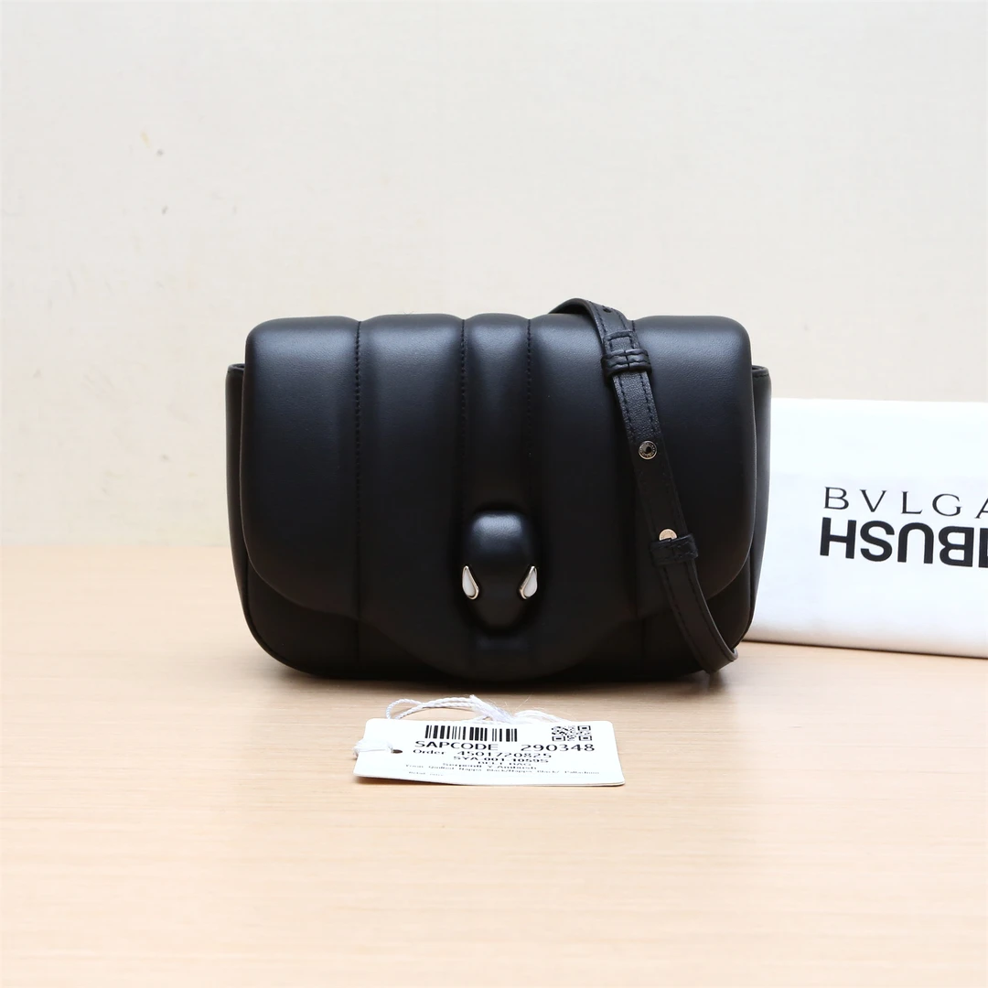 99新 BVLGARI/宝格丽 新粉黑黑好价 410225 Nappa 软面皮腰包
