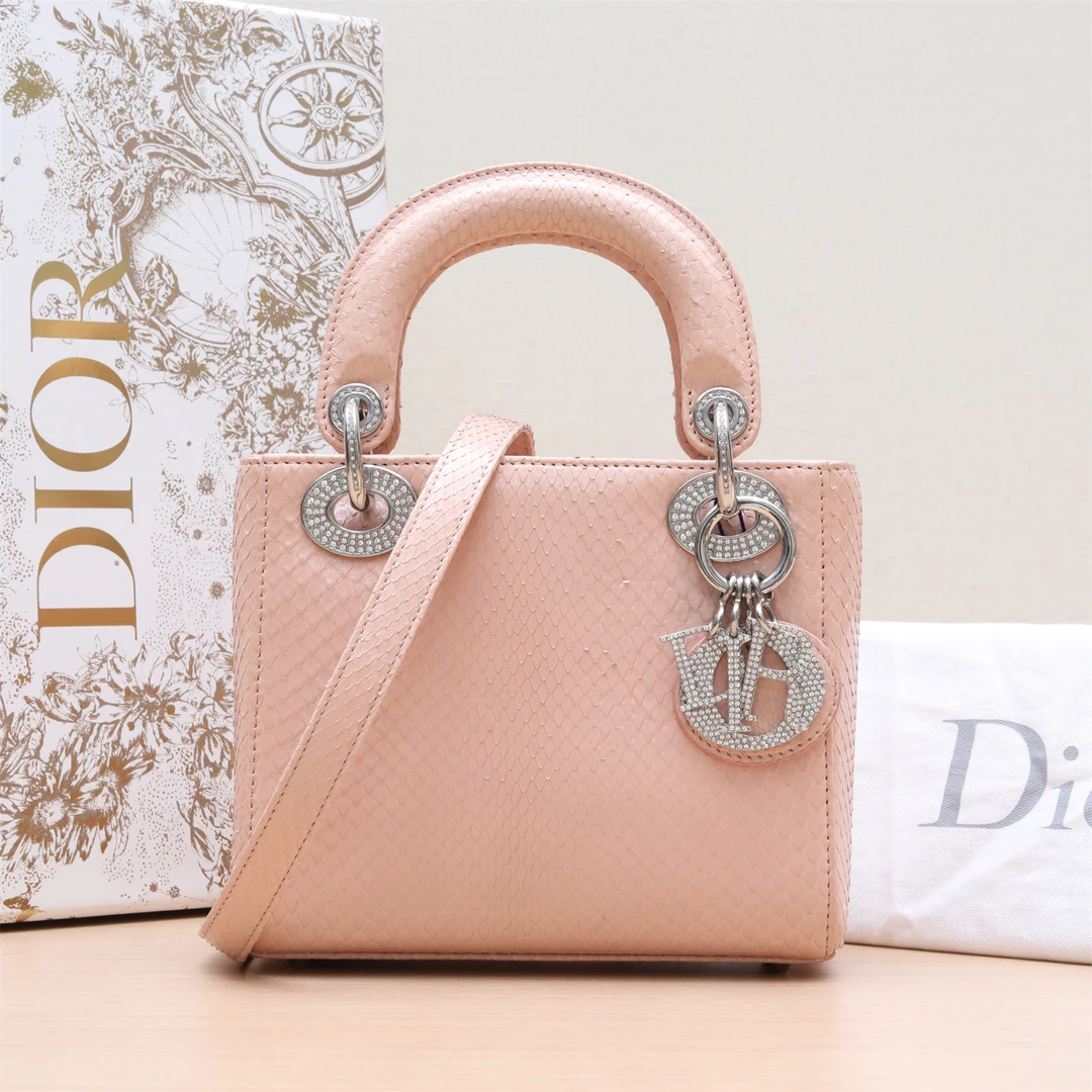 95新 DIOR/迪奥 新粉活动黑黑498266Lady Dior 戴妃包 三格 钻扣