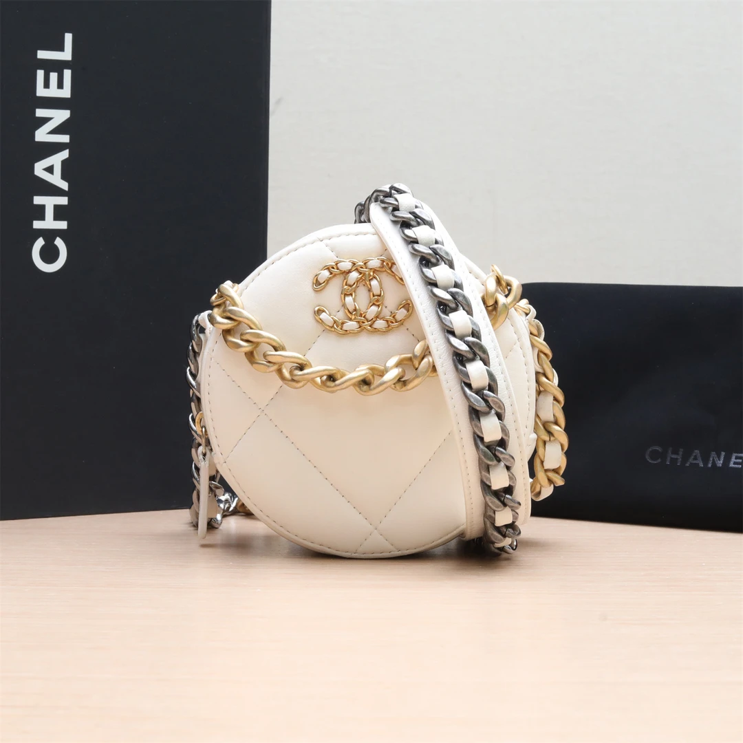 99新 Chanel/香奈儿 小花姑姑P23424374219BAG 小圆饼包 白色