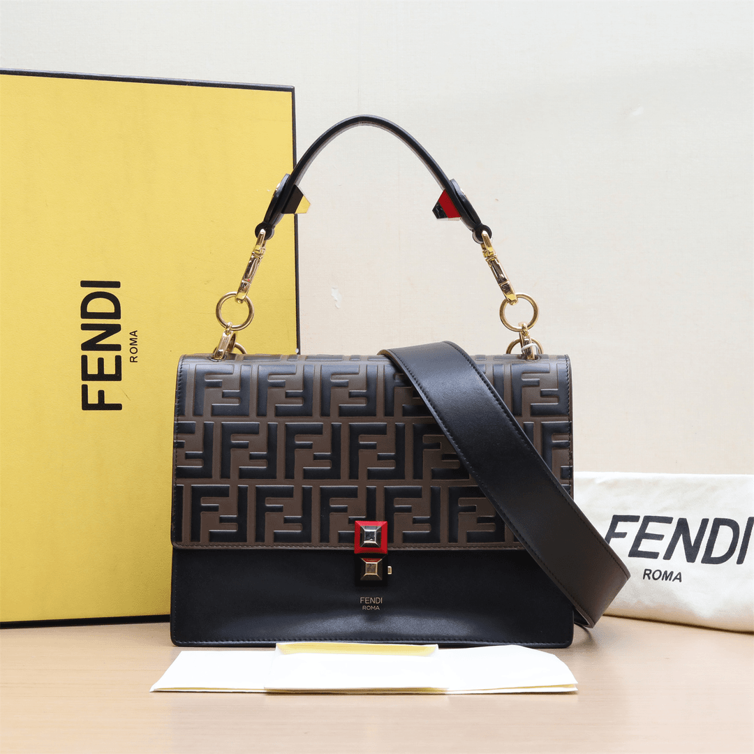 99新 FENDI/芬迪 小花姑姑P224727366KAN I 中号 花边 拼色 皮革C