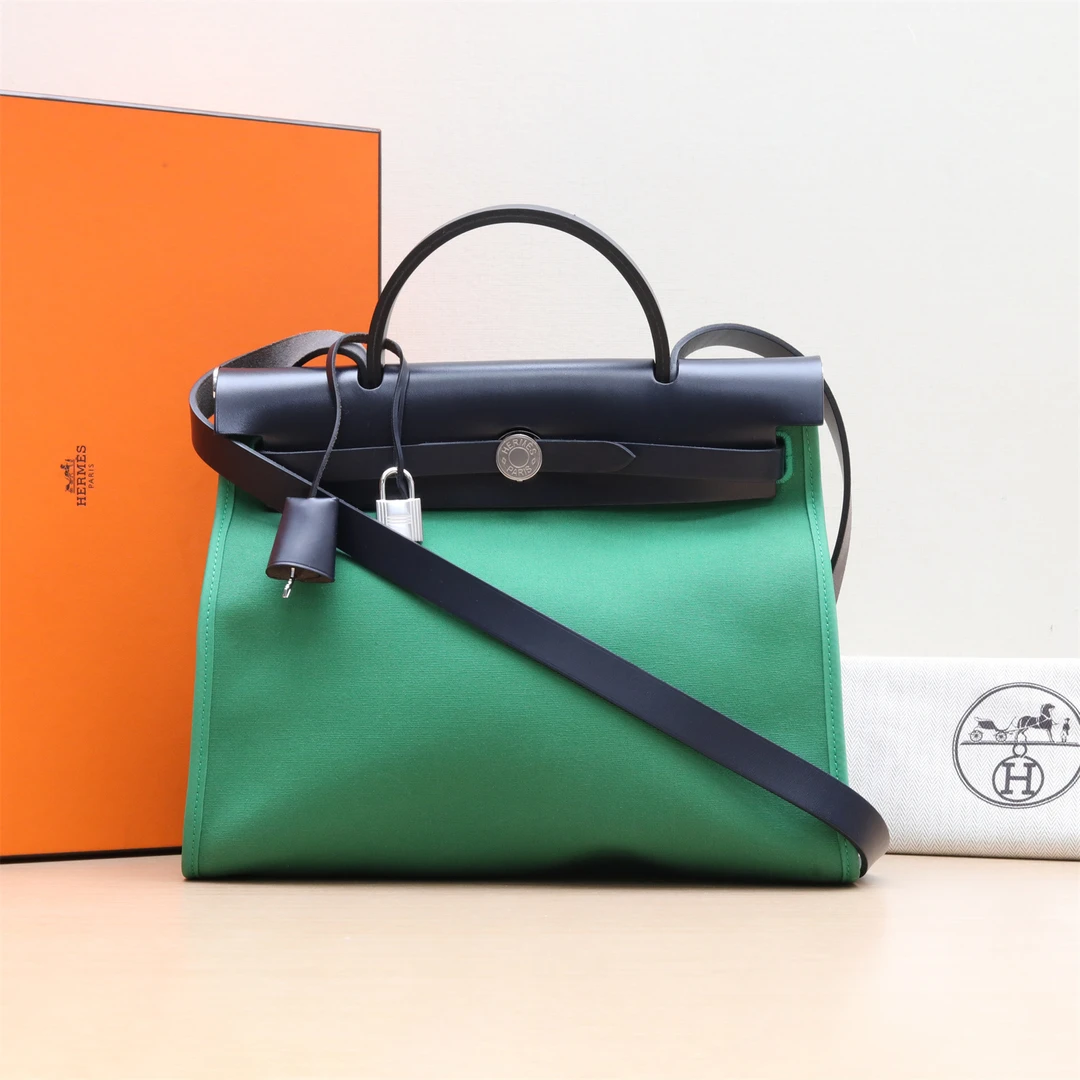 95新 Hermes/爱马仕 新粉348057Herbag 31 竹子绿 帆布 Y刻 银扣