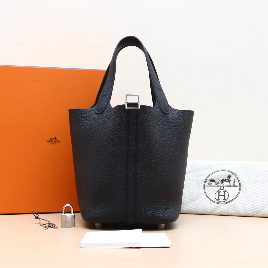 99新 Hermes/爱马仕 448703Picotin 菜篮子 18 单肩包 W刻