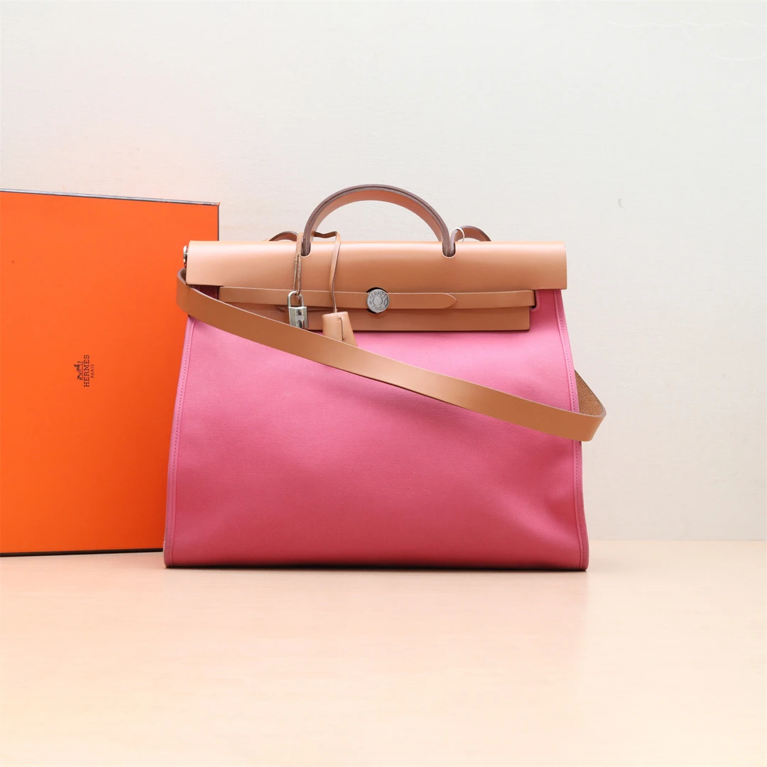 95新 Hermes/爱马仕 活动双双 Herbag 39 B5宝石红 帆布 框O 银扣