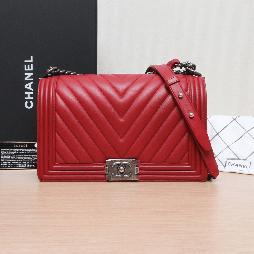 95新 Chanel/香奈儿 活动双双 Leboy 中大号 28cm 红色 V纹