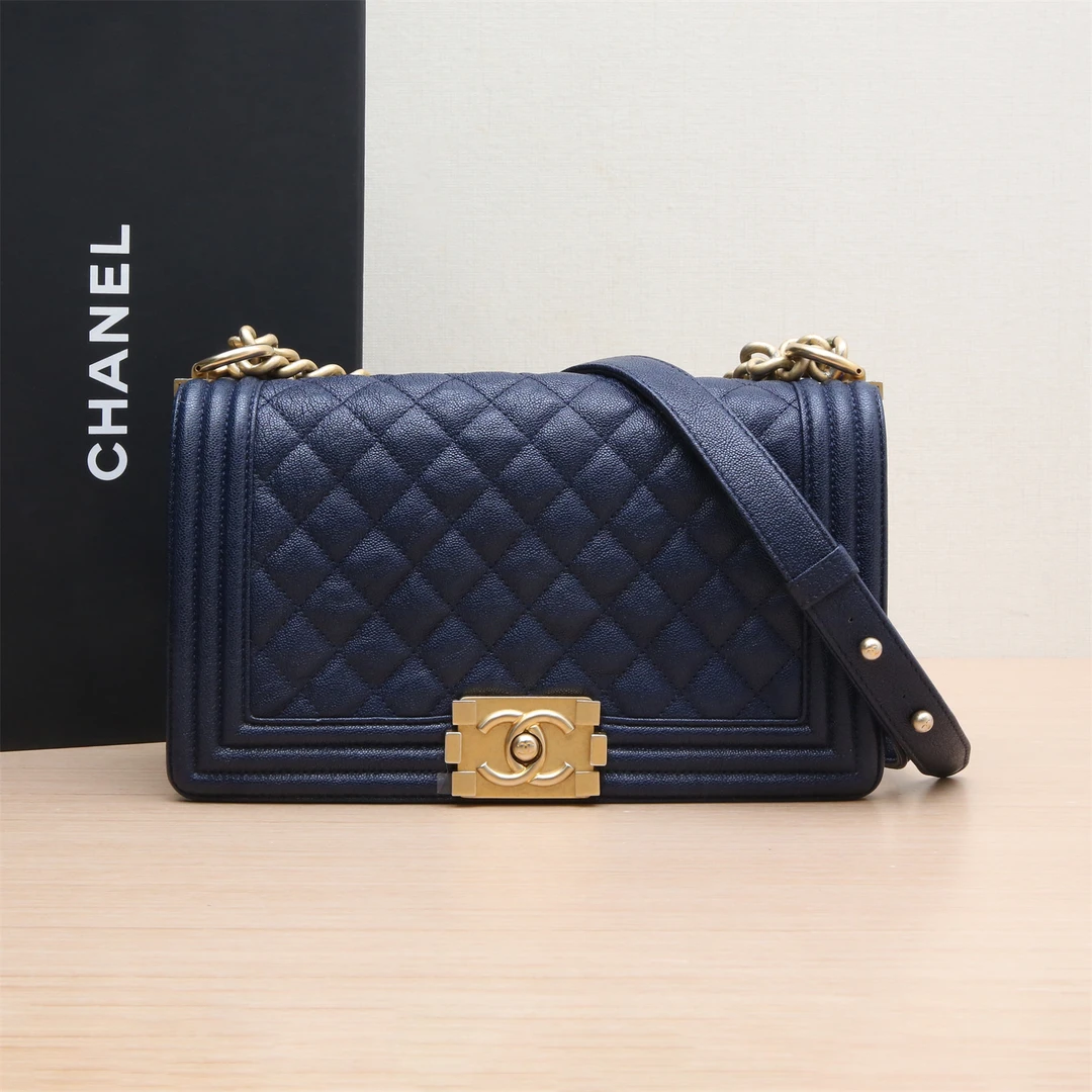 95新 Chanel/香奈儿 小花双双 812553 Leboy 中号 浅蓝色 26开 包