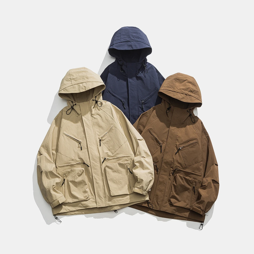 0502秋季户外山系百搭休闲宽松三色连帽冲锋外套夹克