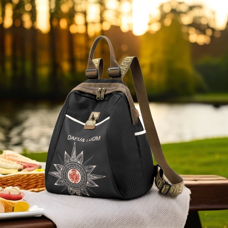 南韩丝印花轻便双肩包女时尚休闲女士复古旅行通勤包大容量双肩背