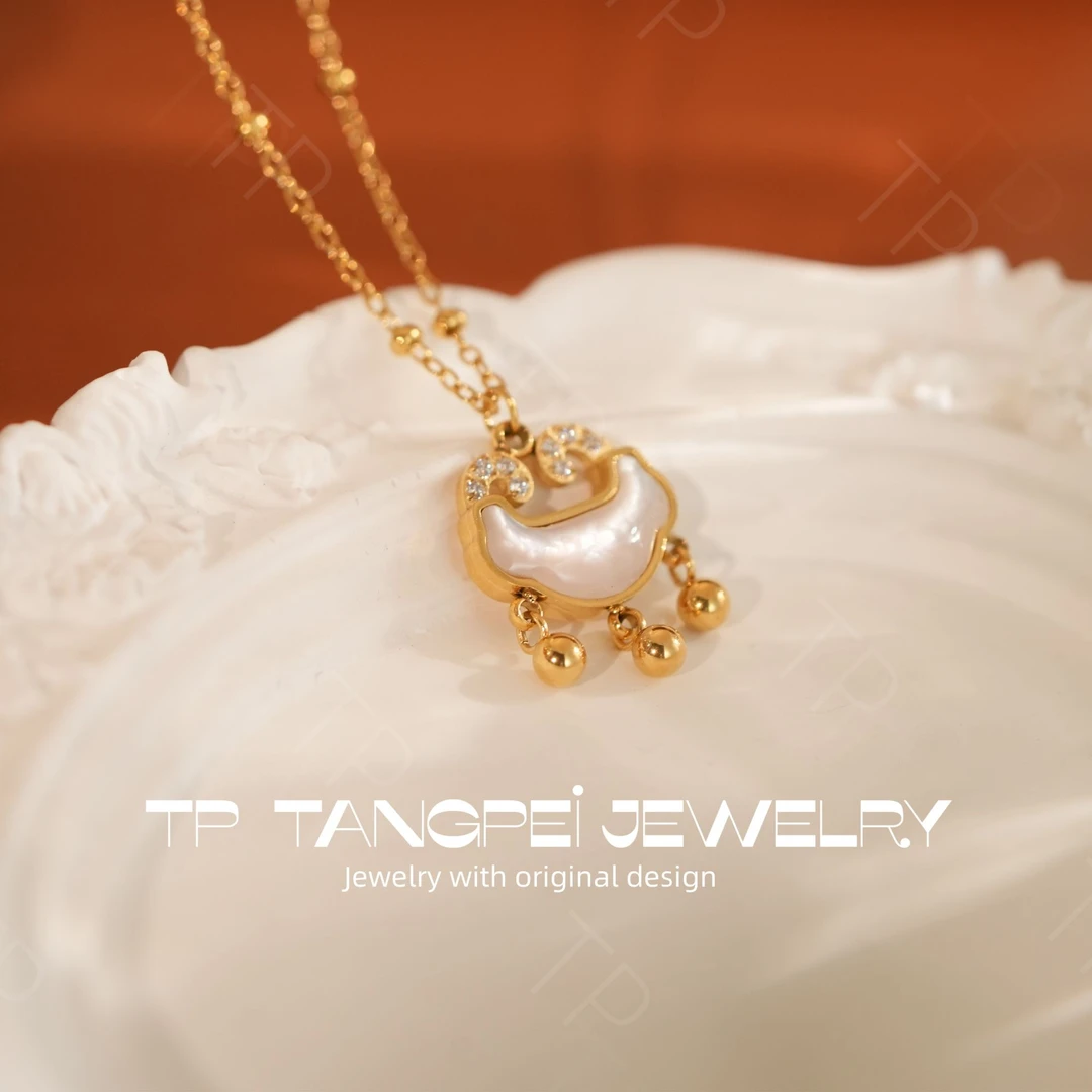 不锈钢项链 设计感白色平安锁项链国风祥云锁古风项链时尚饰品