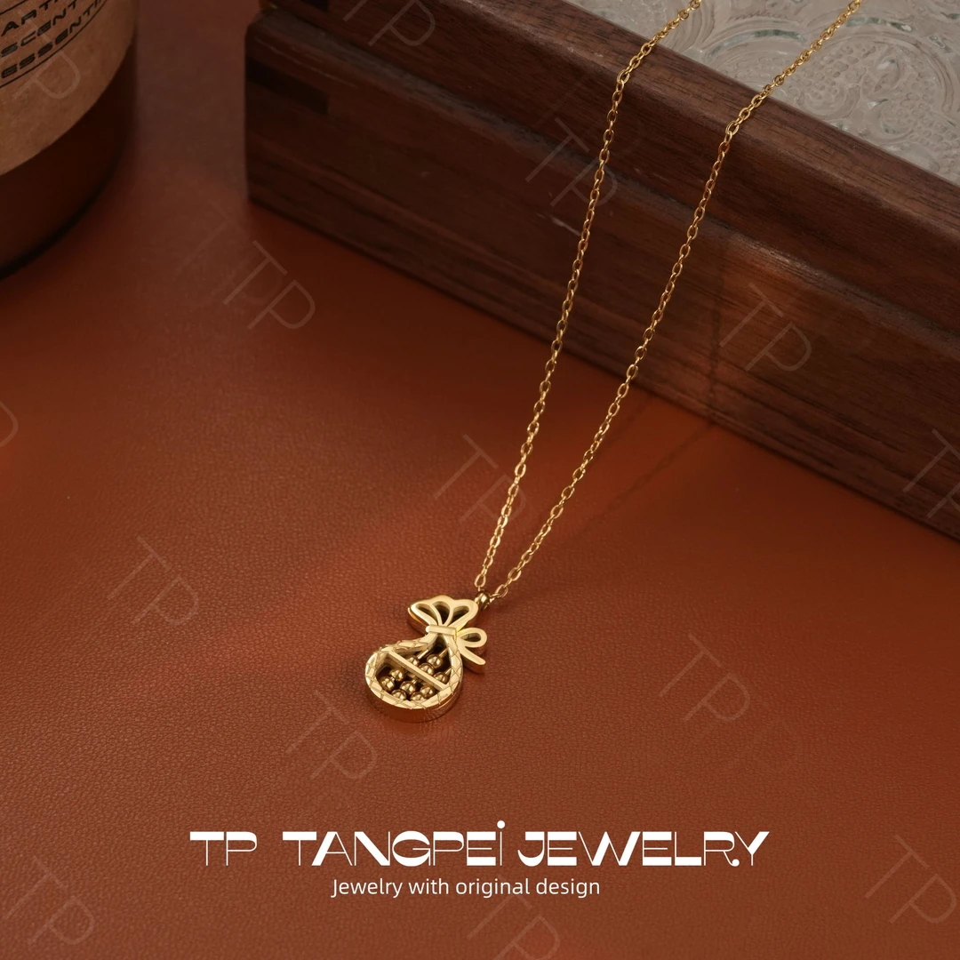 不锈钢项链 设计感国风算盘钱袋造型项链可爱小众精致时尚饰品