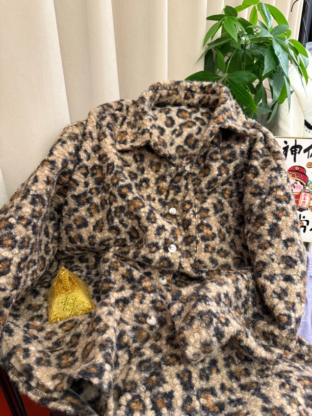 （豹子八/B弘）软糯羊毛外套加绒秋冬洋气保暖