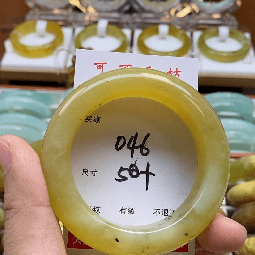 【闪购商品】蛇纹石玉手镯未镶嵌