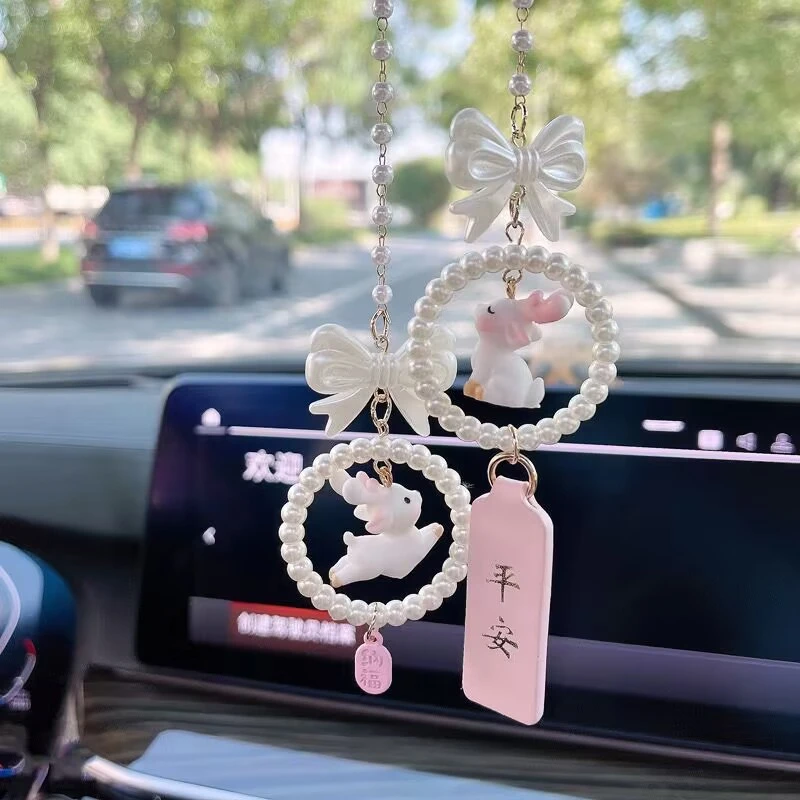 汽车挂件一鹿平安新款车内平安吊饰可爱小鹿后视镜车载精美装饰品