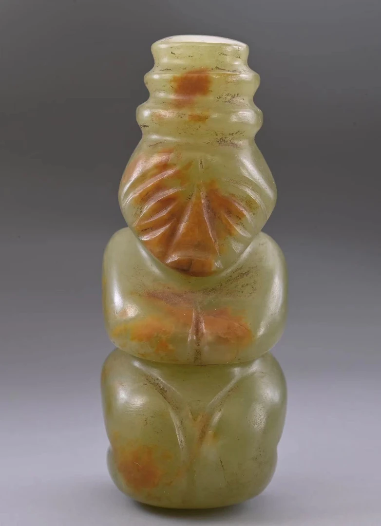 北方红山文化时期风格玉人吊坠