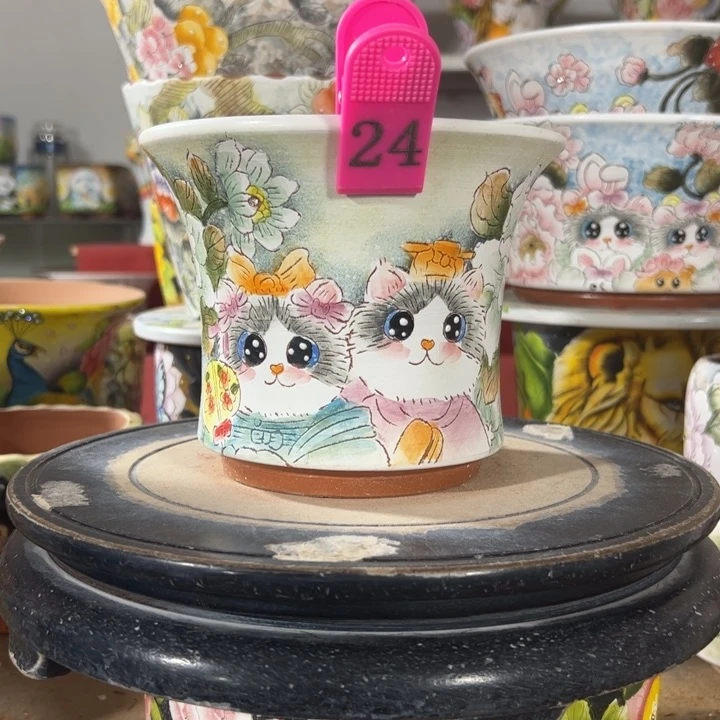 景德镇市昌江区手绘花盆