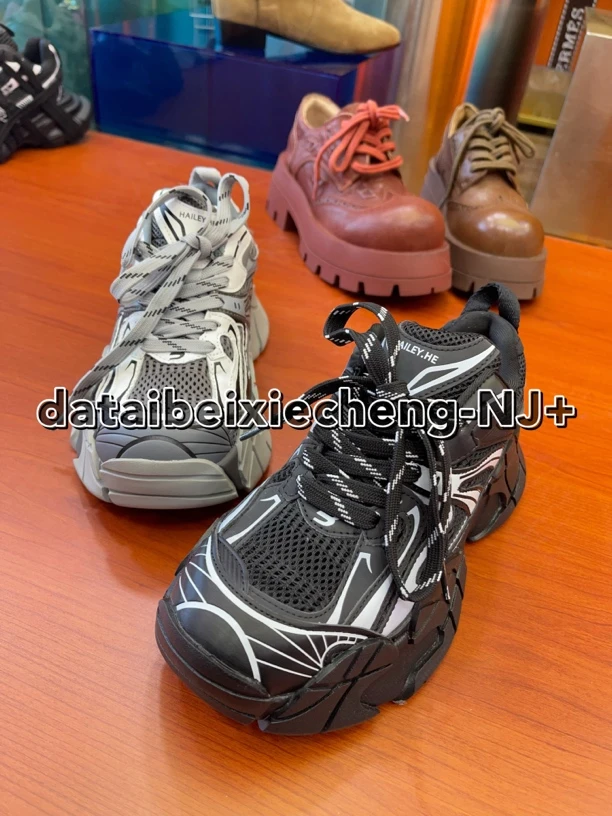 6868-20秋季女老爹鞋