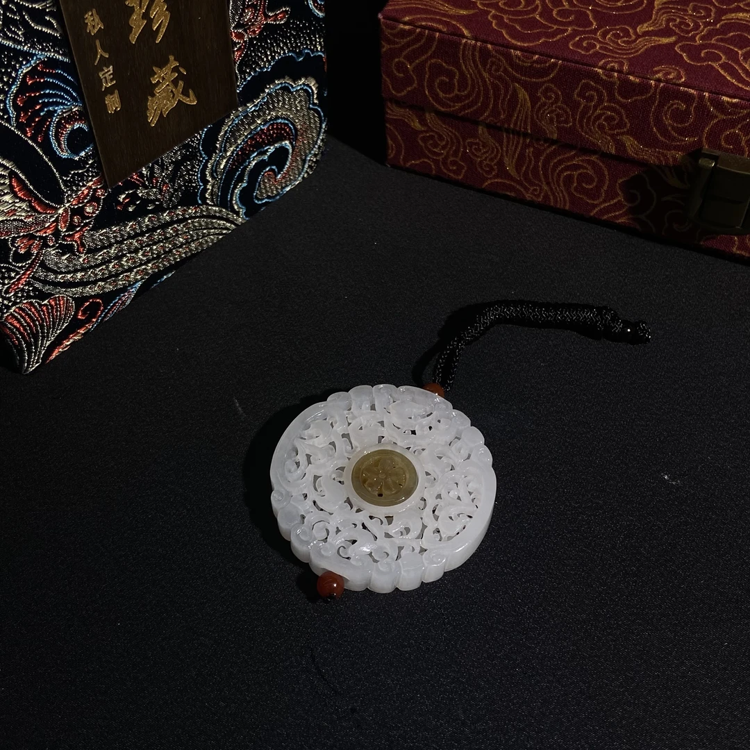 【618大促】8.25香港王老板-和田玉吊坠u18