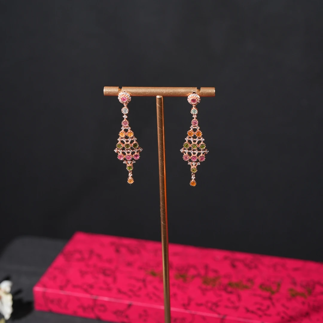 【618大促】11.12香港王老板-碧玺镶嵌耳饰5d40. JE5332