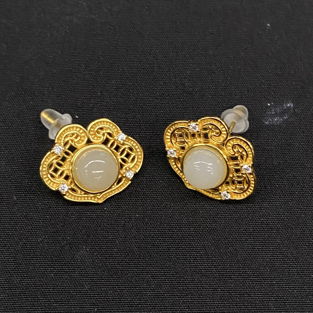 【618大促】7.1香港王老板-ydy933和田玉镶嵌耳坠m152