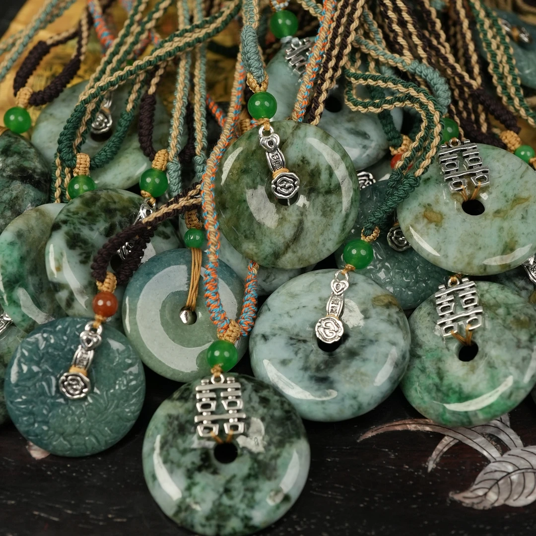 12.6香港王老板-翡翠A货吊坠a1589