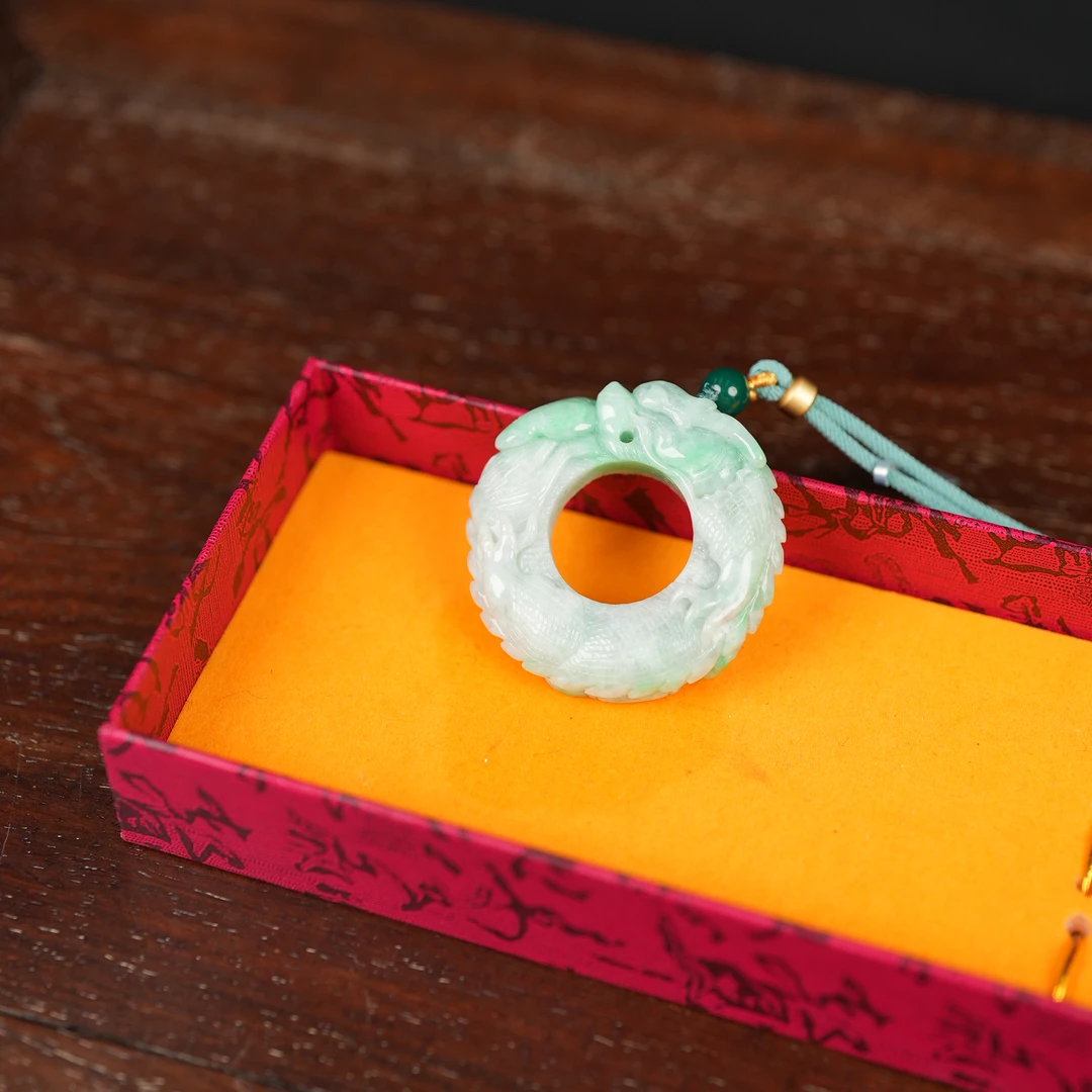 【618大促】11.15香港王老板-翡翠a货吊坠w1083