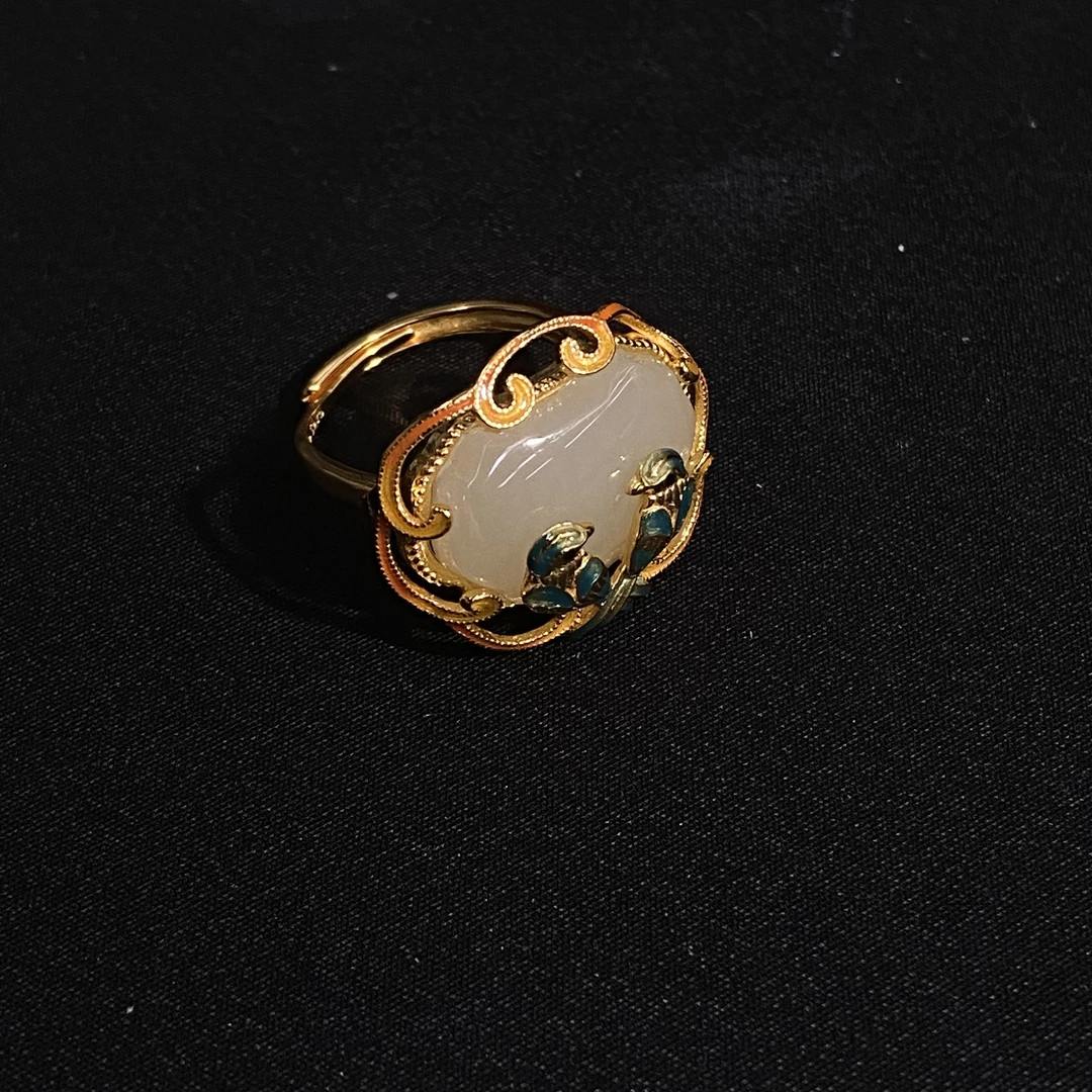 【618大促】9.18香港王老板-和田玉镶嵌戒指2s208