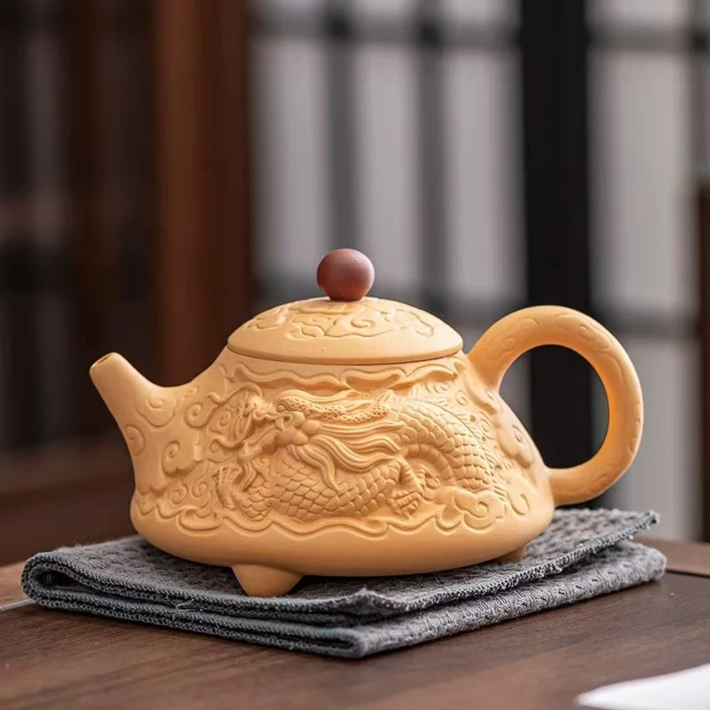 黄段满雕龙石瓢单壶
