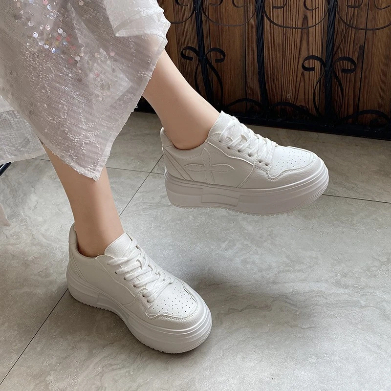 【32码起】厚底增高8cm增高鞋2025年新款小白鞋休闲隐形内增高板鞋