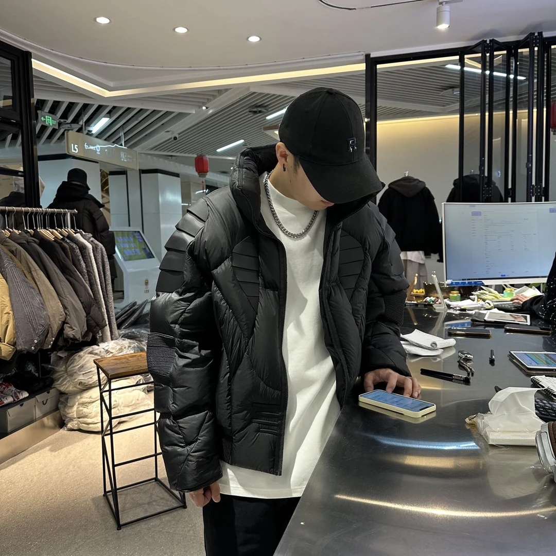 冬季立领黑色轻薄防寒外套