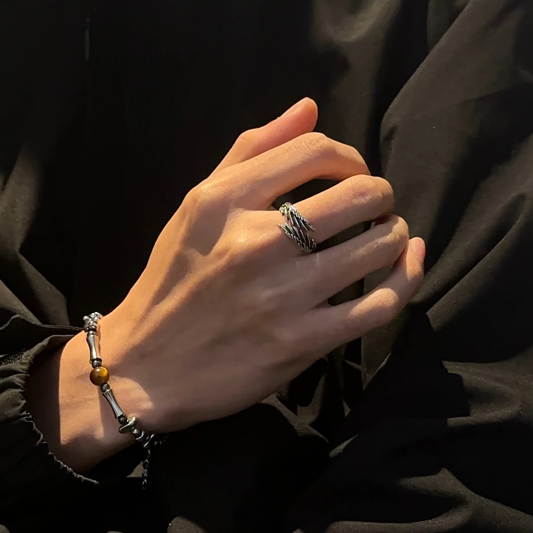 铜合金戒指铜合金戒指小众戒指高级男轻奢情侣对戒网红戒指男生