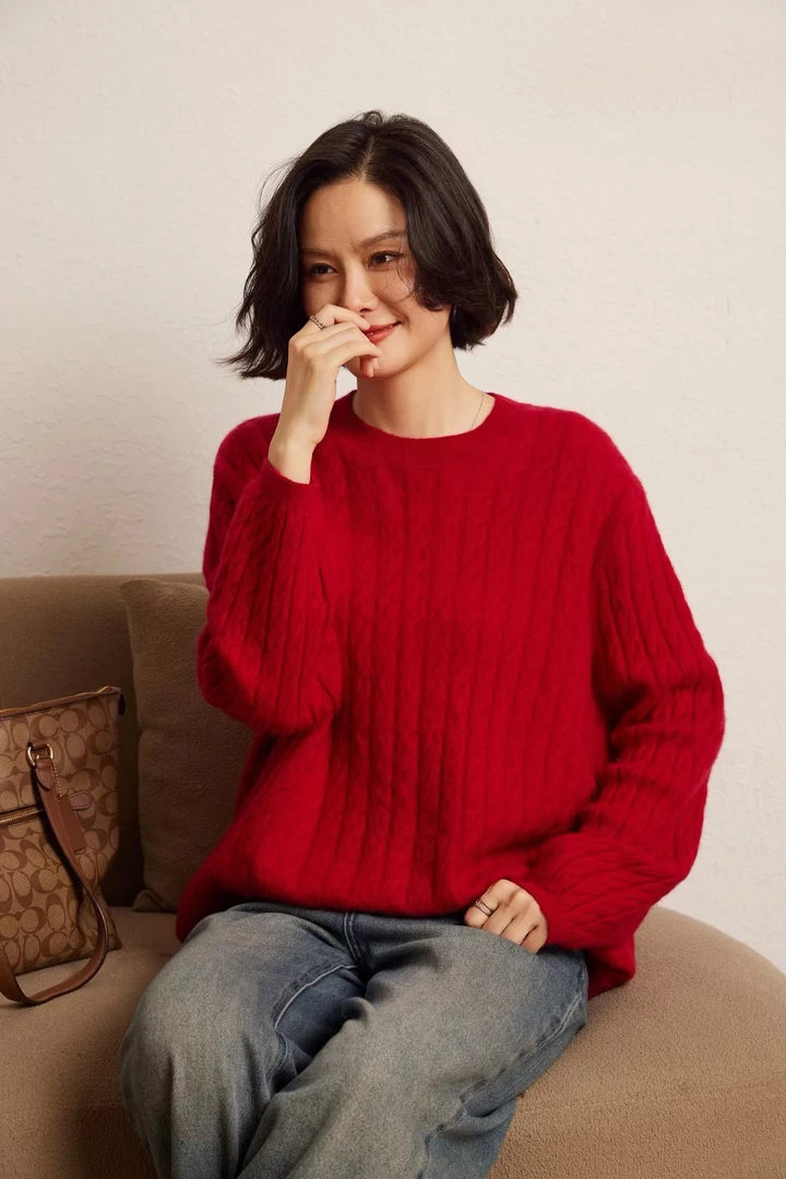 山羊绒2024秋冬新款圆领女纯色羊绒宽松显瘦针织麻花慵懒风毛衣