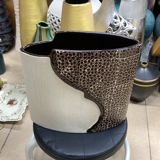 摆件微瑕陶瓷建议慎拍