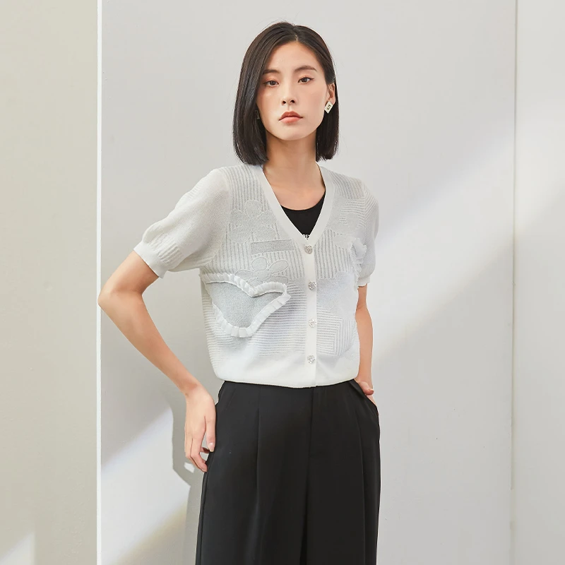 EMOO/杨门毛衣针织衫女白色针织开衫夏季百搭V领上衣E23A061258